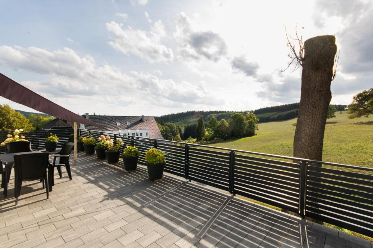 Ferienwohnung Stratmann เลนเนชตัดท์ ภายนอก รูปภาพ
